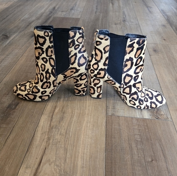 Sam Edelman Womens Case Leopard Animal Print Calf Hair Chelsea Ankle Boo… - Picture 6 of 14